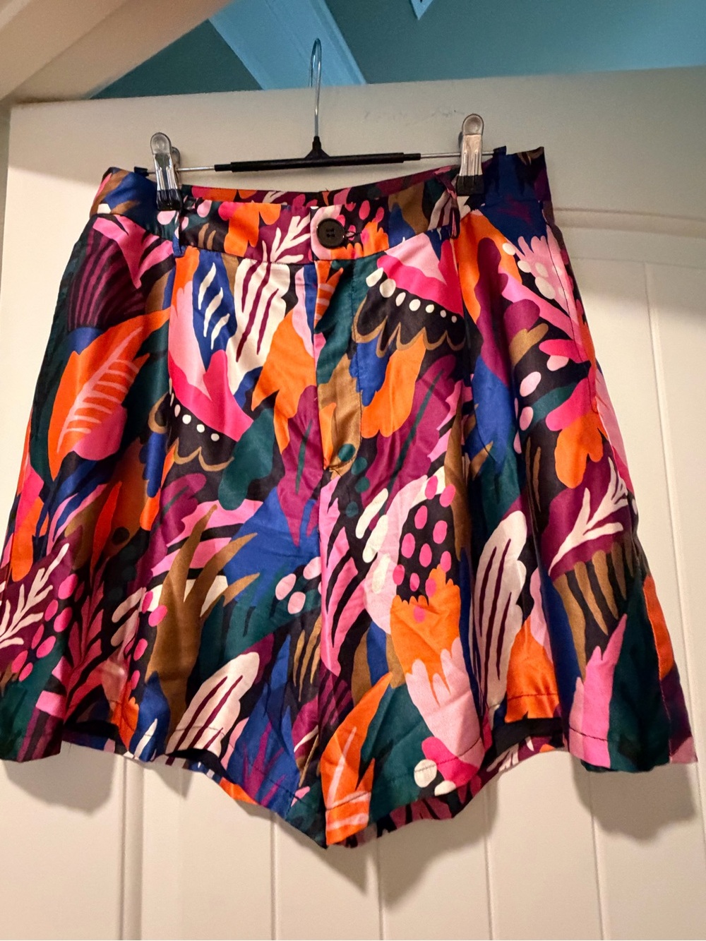 Vibrant Pink & Orange Tropical Circle Shorts - Picture 1 of 10